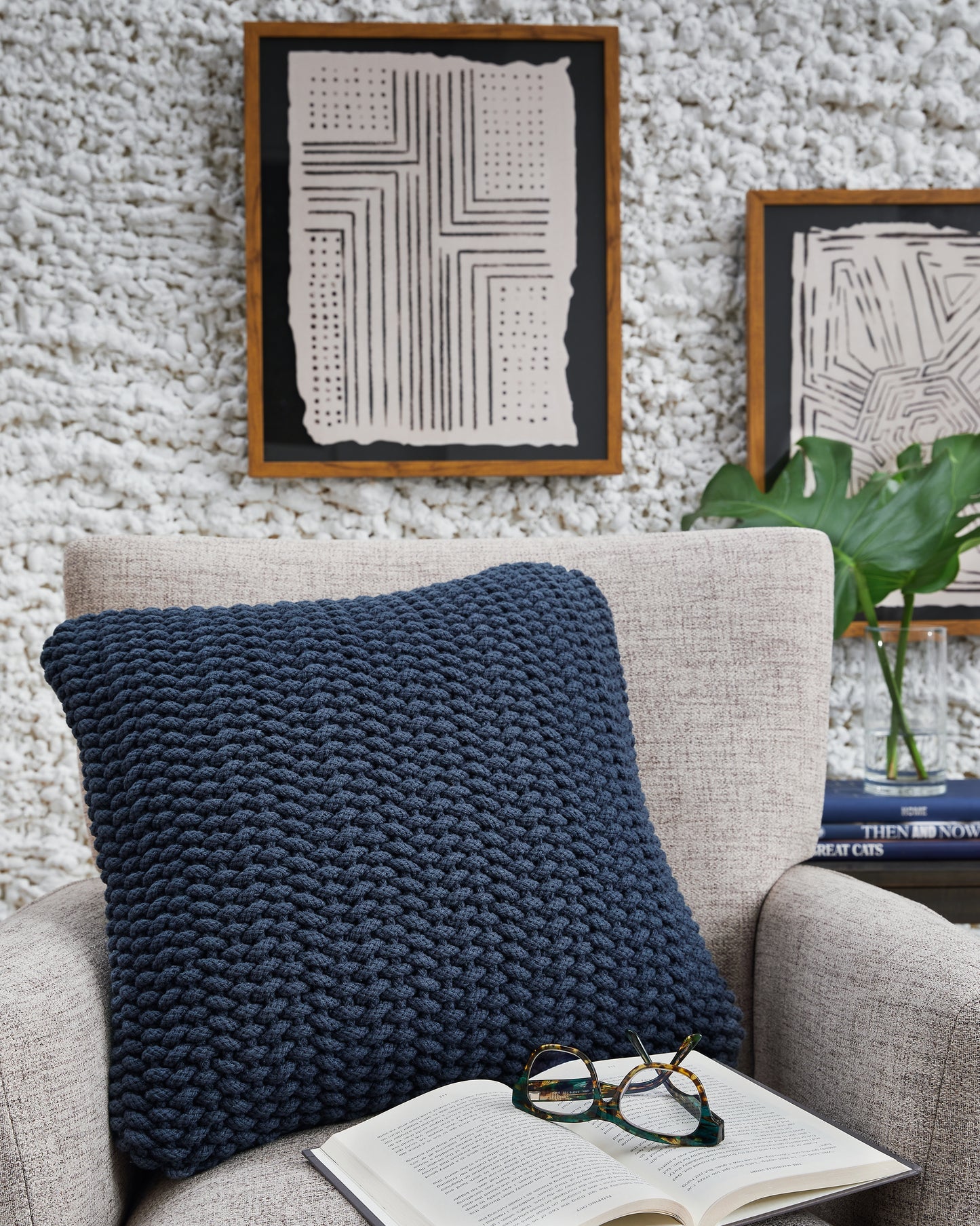 The Furniture Outlets - Ashley Furniture - Renemore Pillows - Pillow (4/CS) / Blue - A1000473