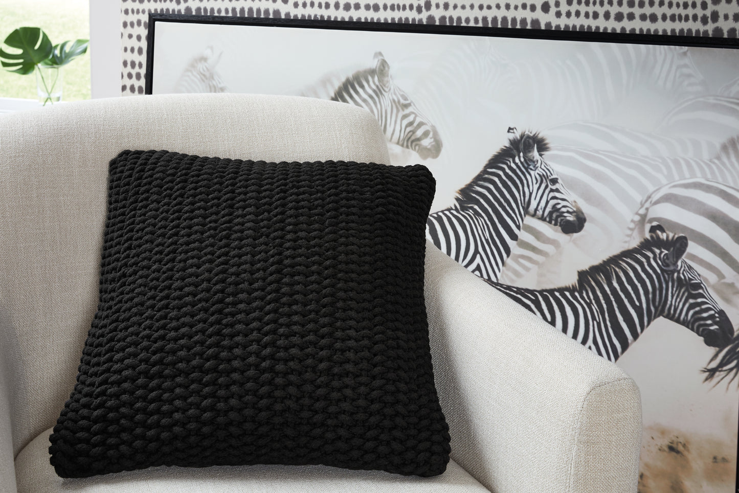 The Furniture Outlets - Ashley Furniture - Renemore Pillows - Pillow / Black - A1000475P