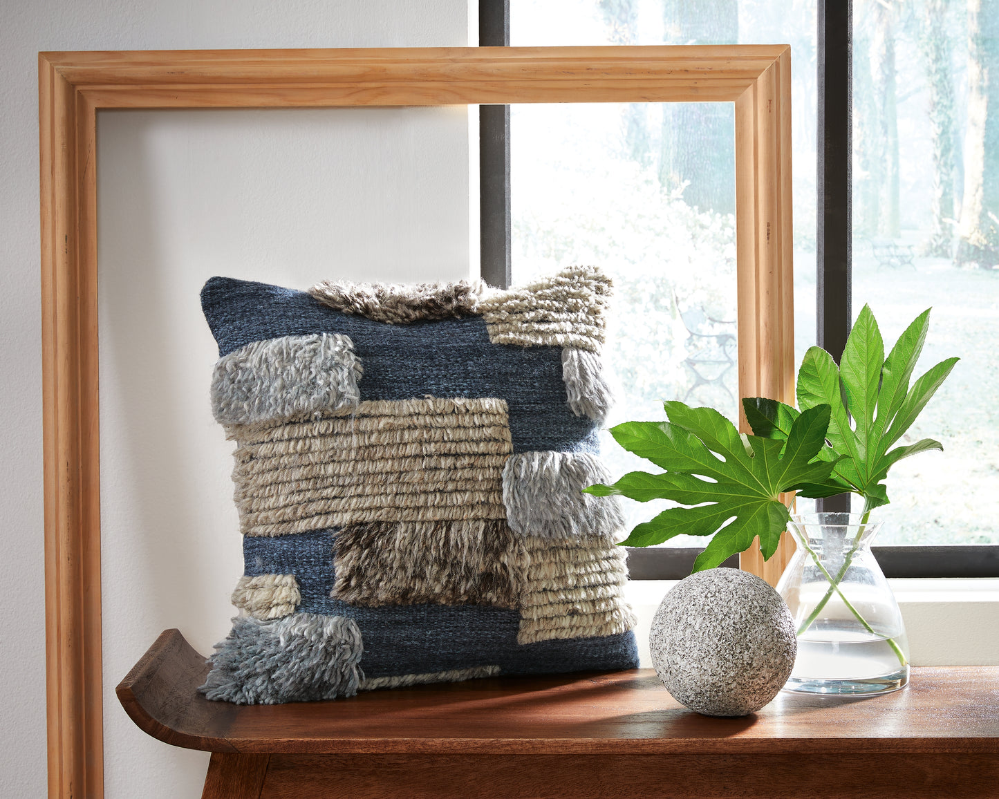 The Furniture Outlets - Ashley Furniture - Gibbend Pillows - Pillow (4/CS) / Blue/Gray/White - A1000926
