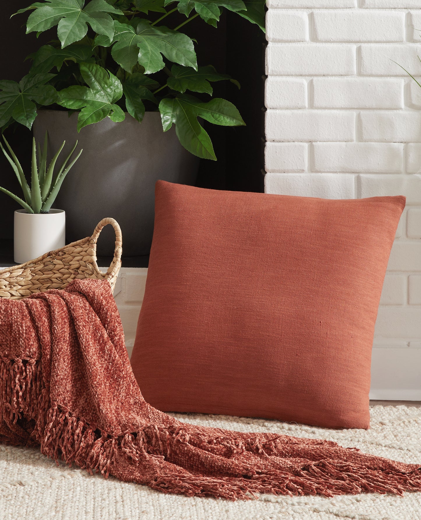The Furniture Outlets - Ashley Furniture - Thaneville Pillows - Pillow (4/CS) / Rust - A1001043