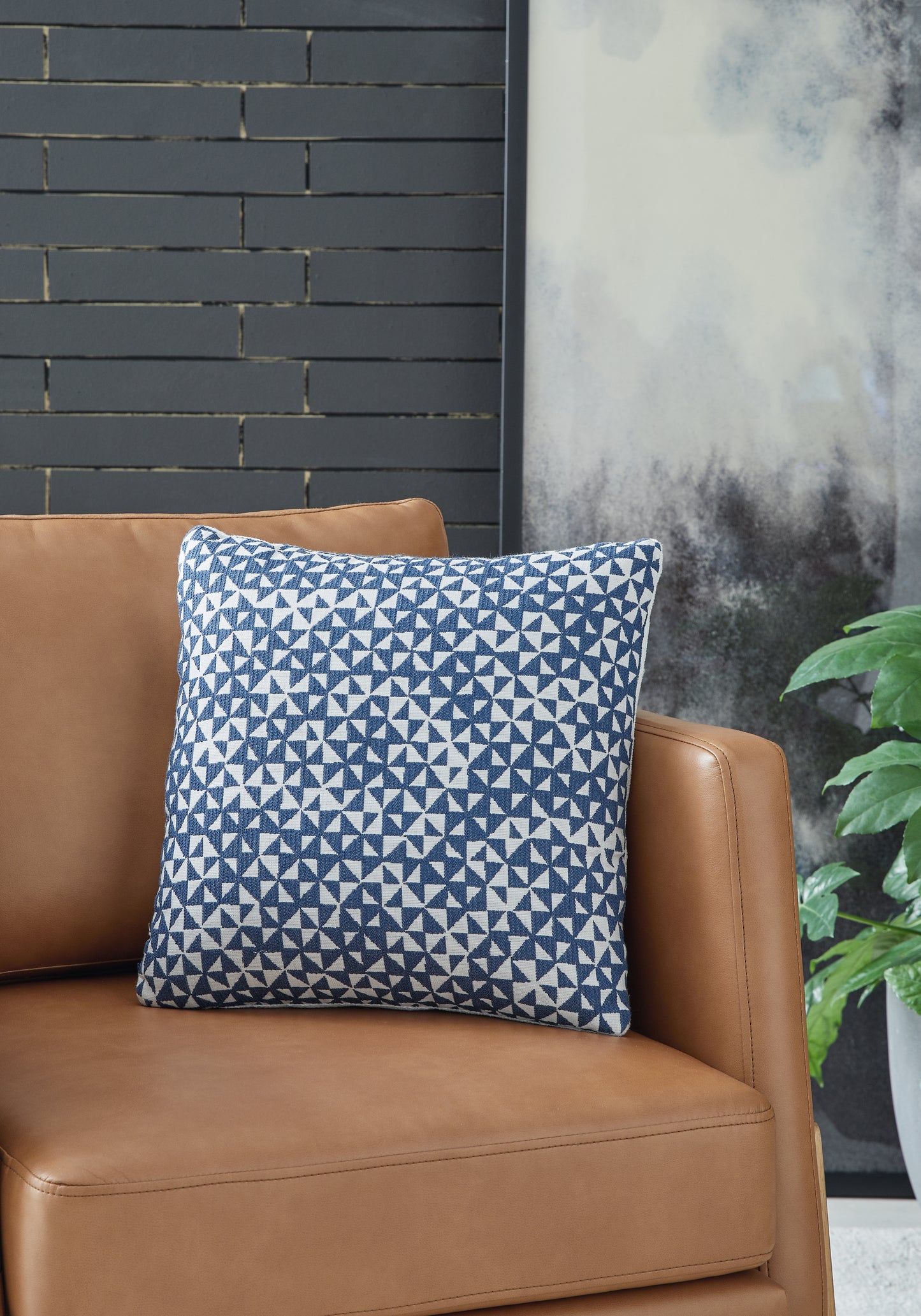 The Furniture Outlets - Ashley Furniture - Jaycott Next-Gen Nuvella Pillows - Pillow (4/CS) / Blue/White - A1900001