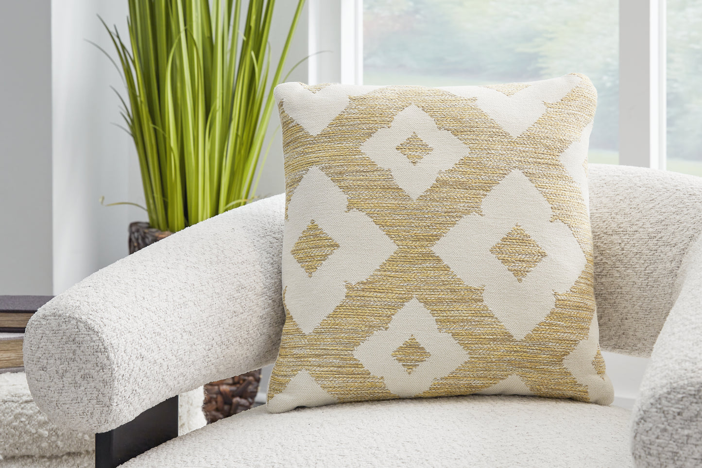 The Furniture Outlets - Ashley Furniture - Brockner Next-Gen Nuvella Pillows - Pillow (4/CS) / Brown/Yellow - A1900009