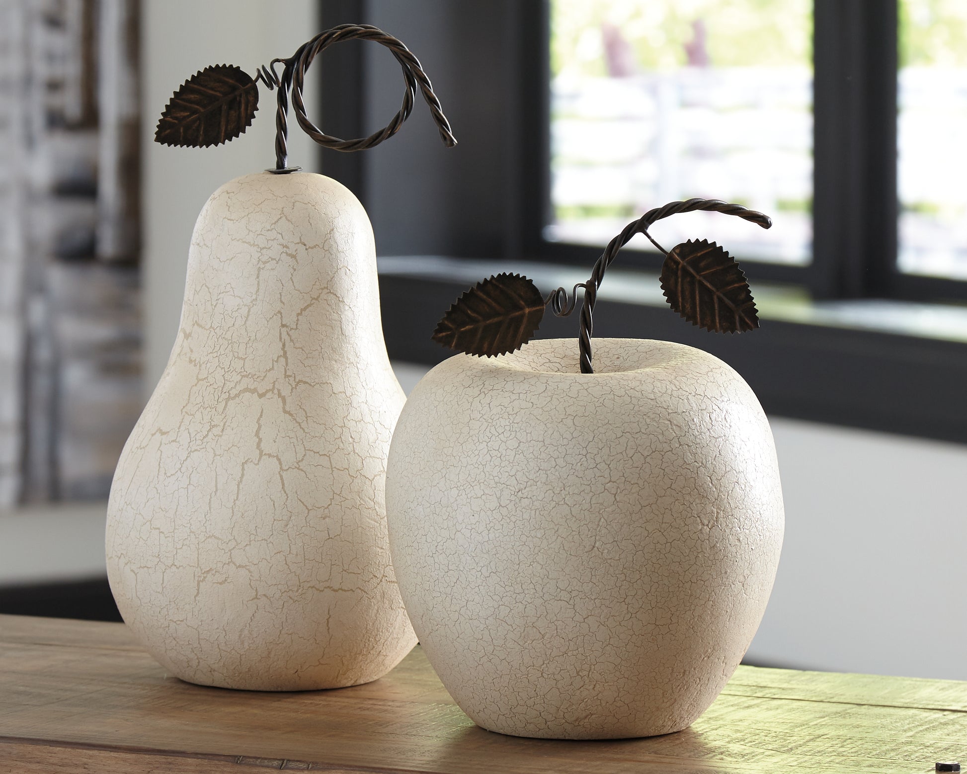 The Furniture Outlets - Ashley Furniture - Bidelia Sculpture - Sculpture Set (Set of 2) / Antique White - A2000381