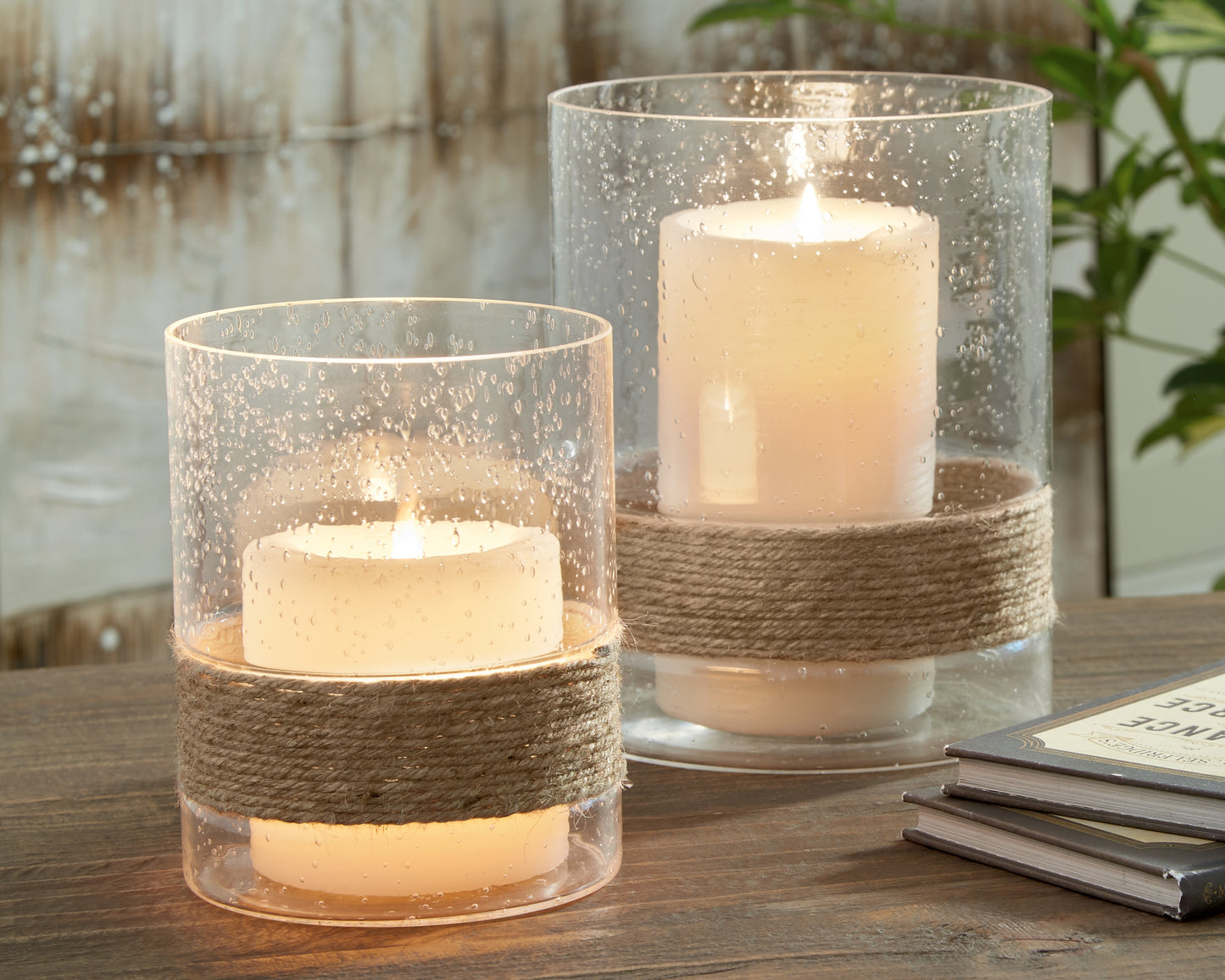 The Furniture Outlets - Ashley Furniture - Eudocia Candle Holder - Candle Holder Set (Set of 2) / Clear - A2000456