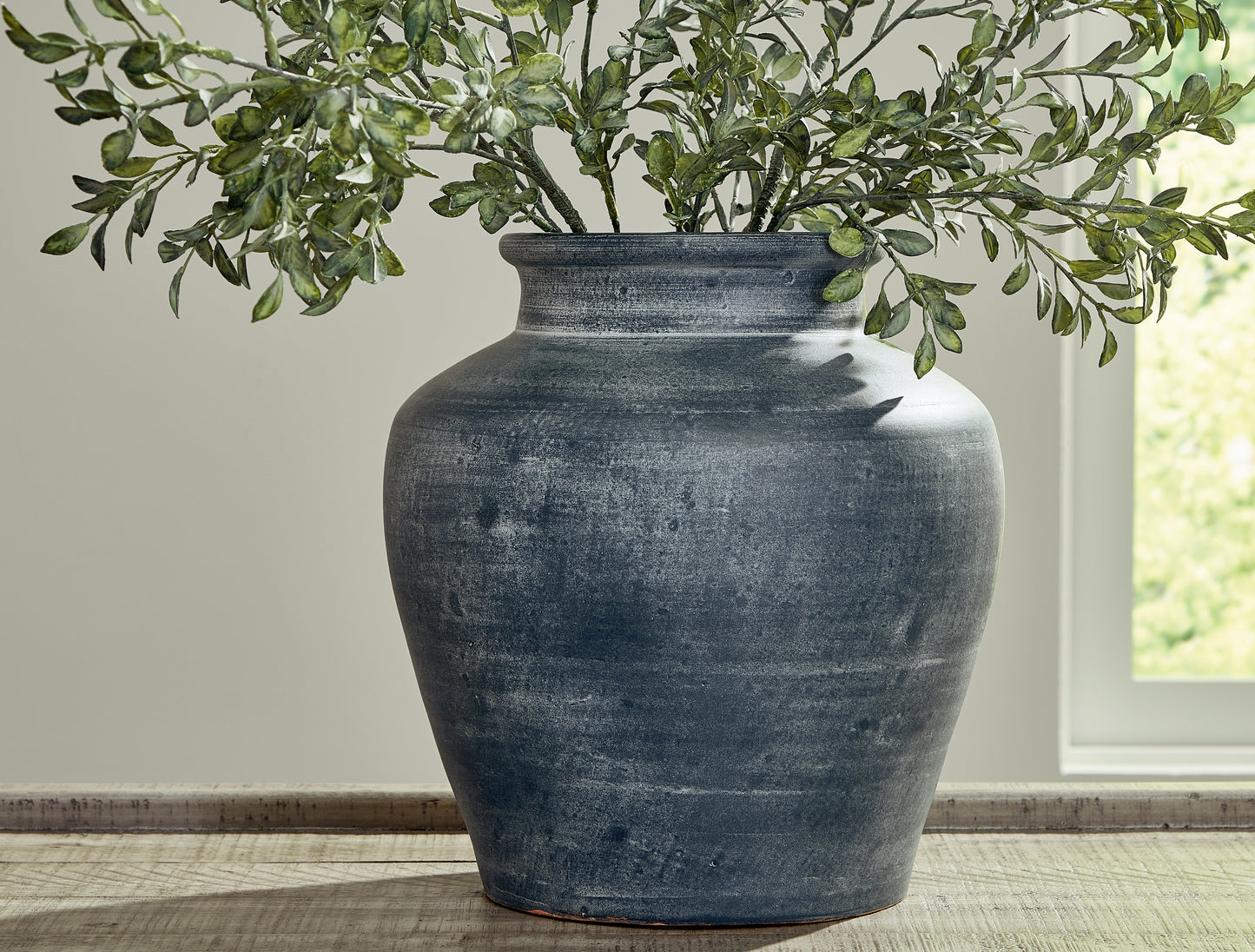 The Furniture Outlets - Ashley Furniture - Meadie Vase - Vase / Distressed Black - A2000790