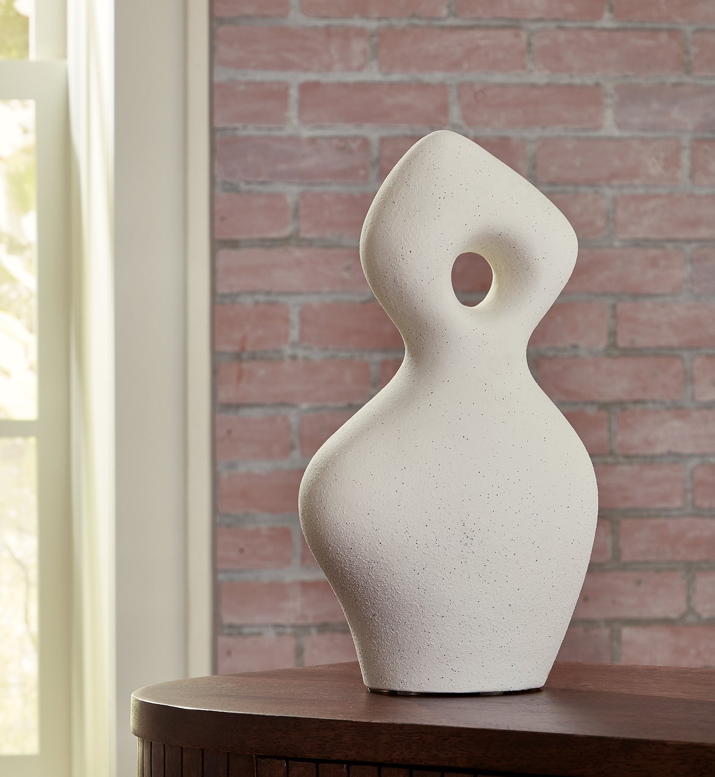 The Furniture Outlets - Ashley Furniture - Arthrow Sculpture - Sculpture / Off White - A2000650