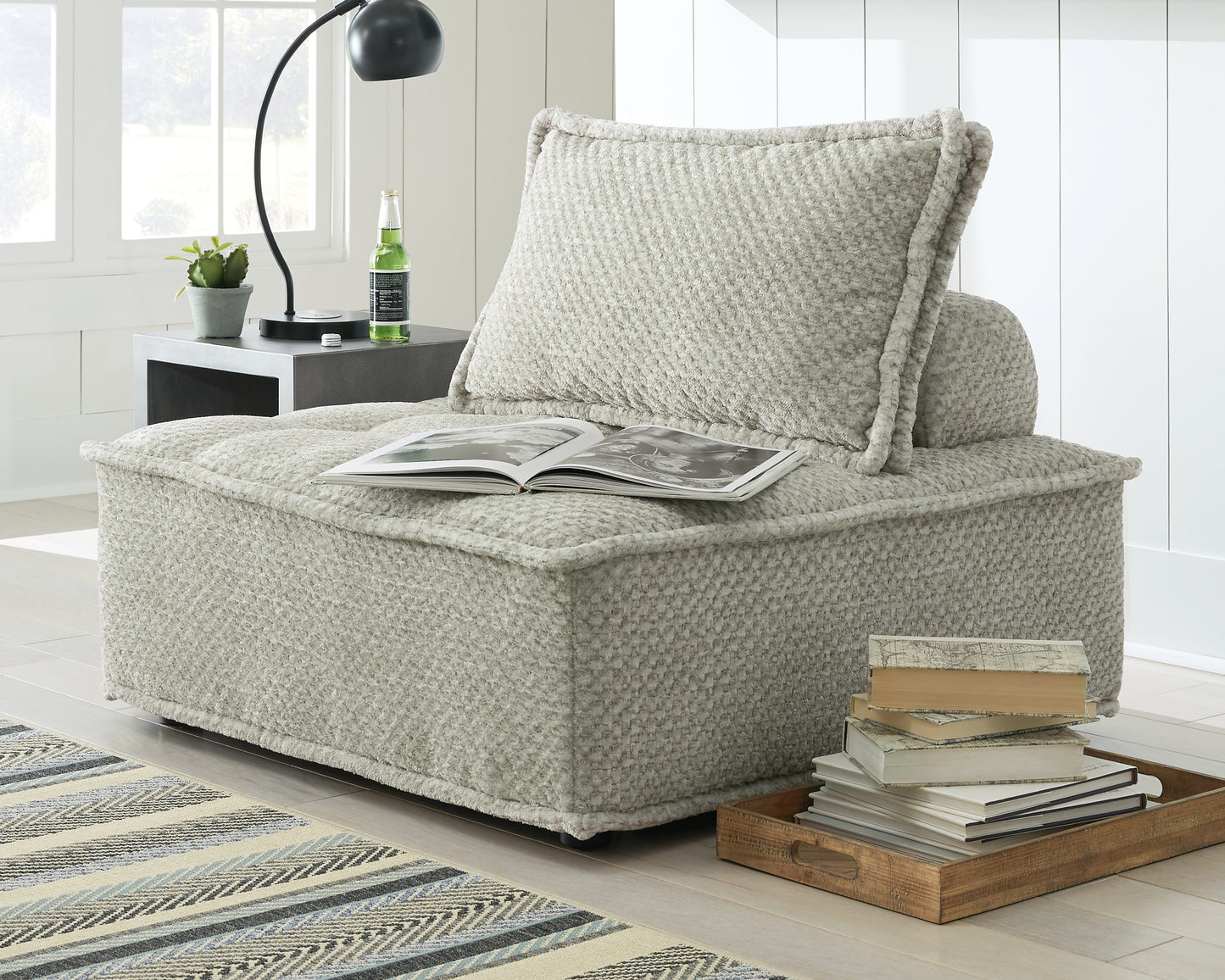 The Furniture Outlets - Ashley Furniture - Bales Accent Chair - Accent Chair / Navy - A3000662