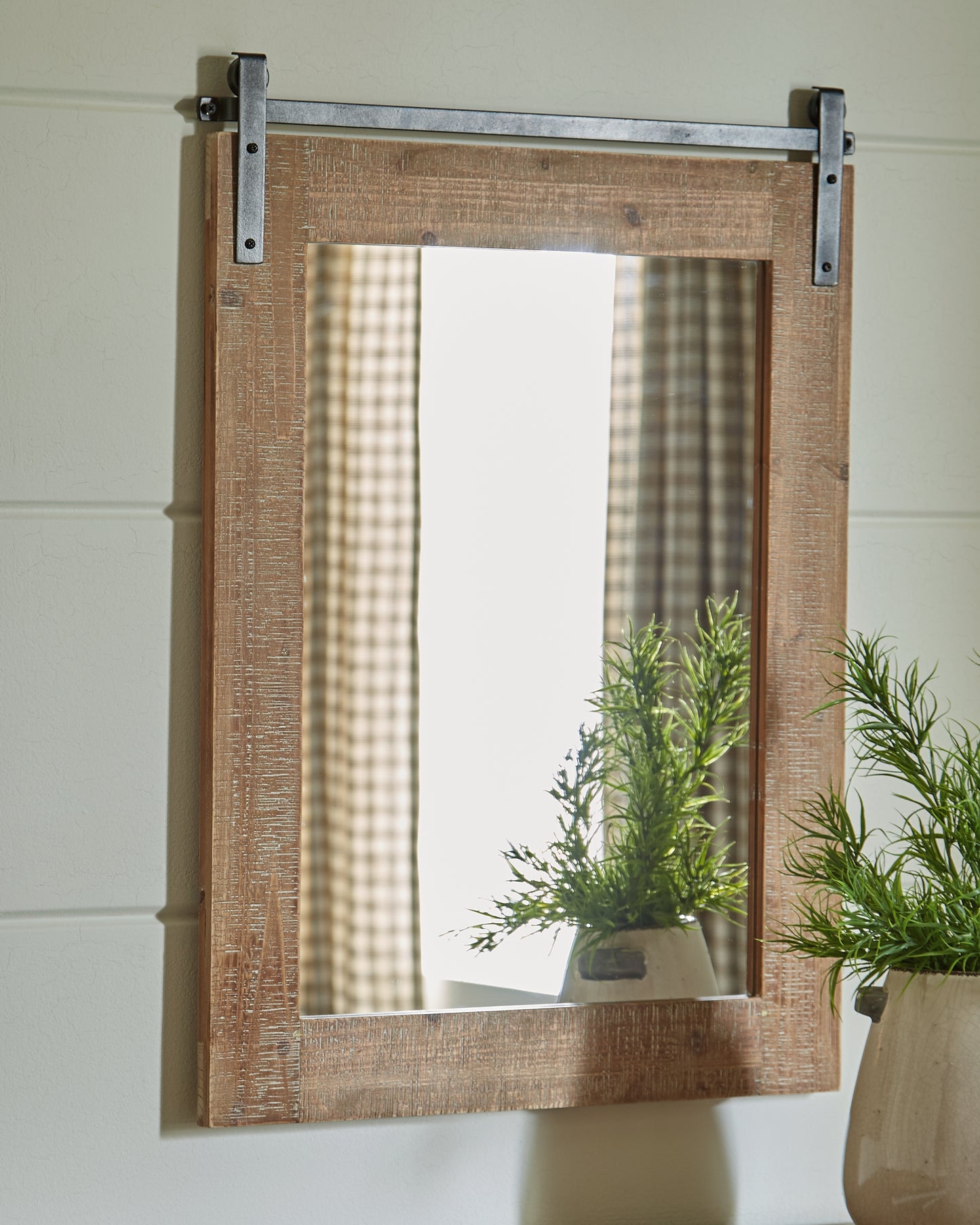 The Furniture Outlets - Ashley Furniture - Lanie Mirror - Accent Mirror / Antique Brown - A8010223