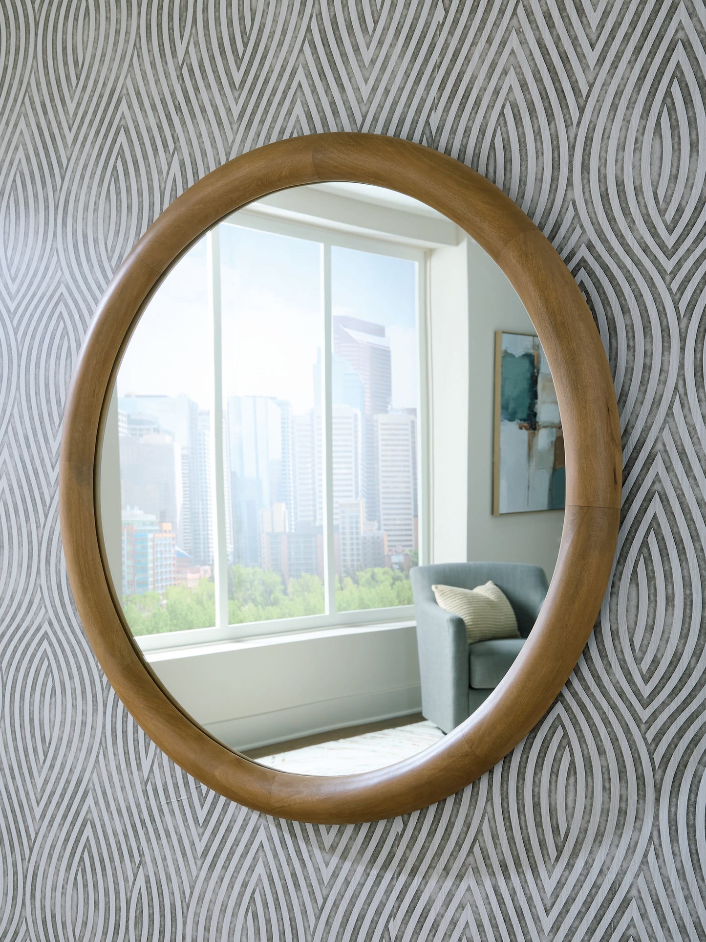 Yadiel Mirror
