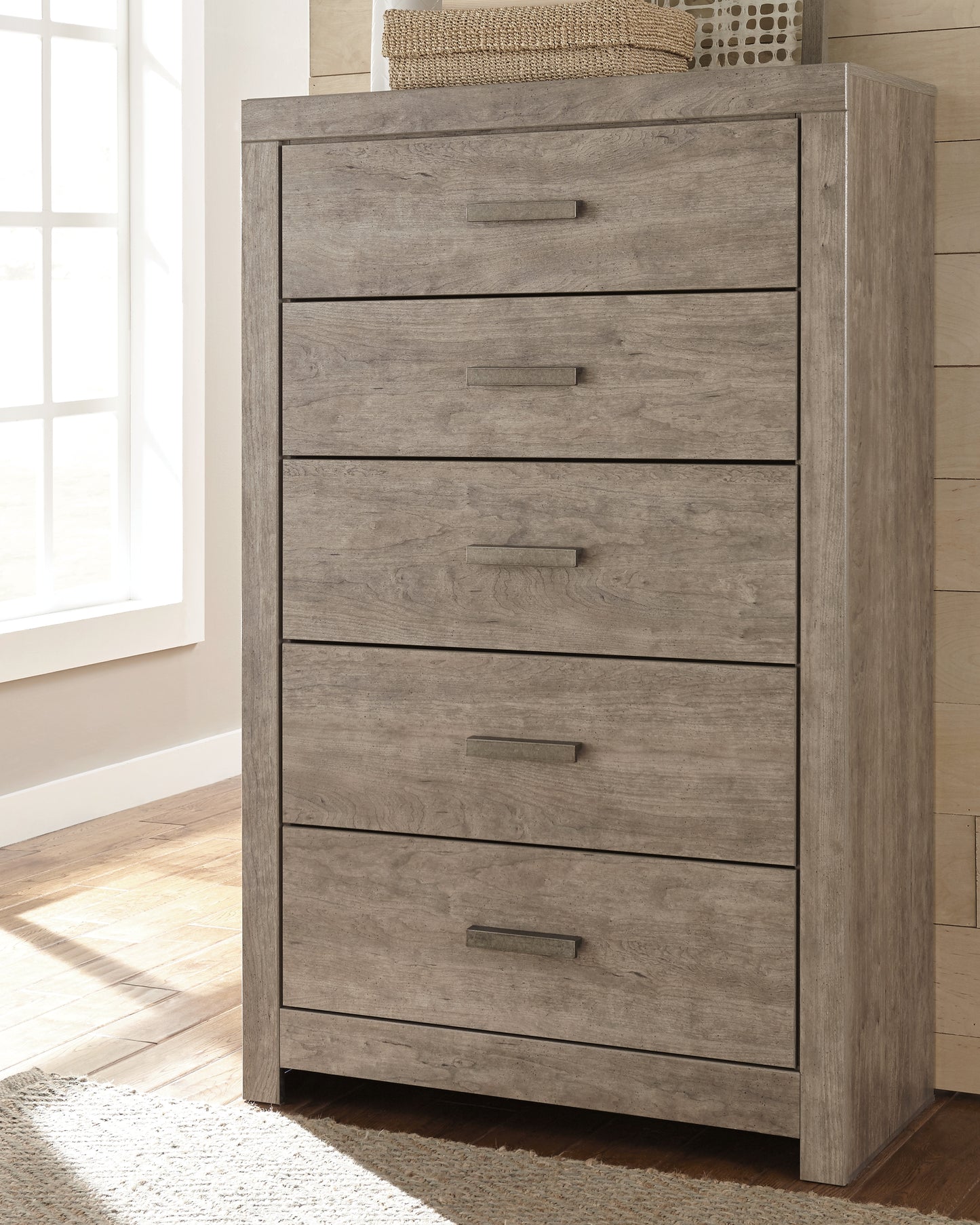 The Furniture Outlets - Ashley Furniture - Culverbach Bedroom - Five Drawer Chest / Gray - B070-46