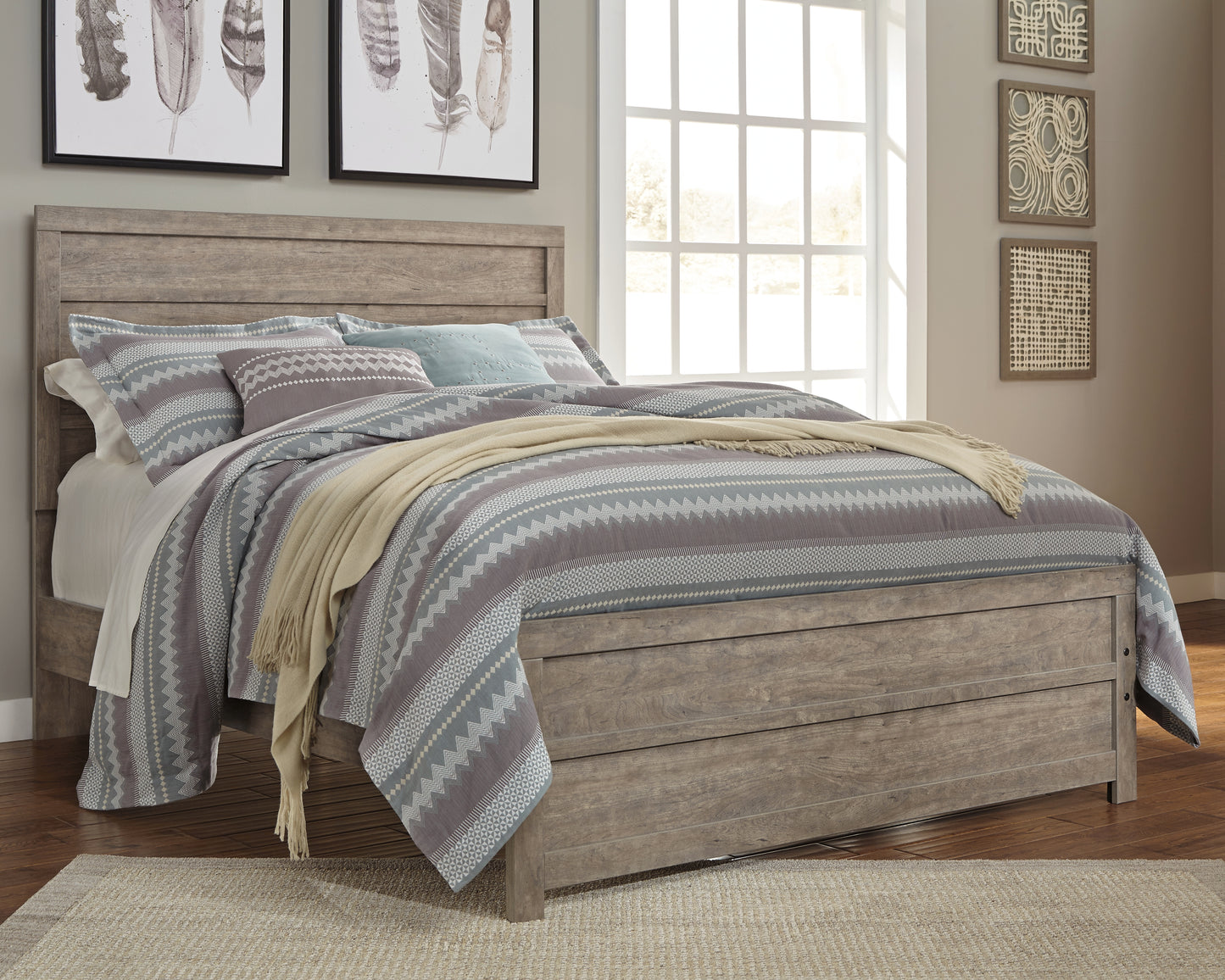The Furniture Outlets - Ashley Furniture - Culverbach Bedroom - Queen Panel Bed / Gray - B070B8