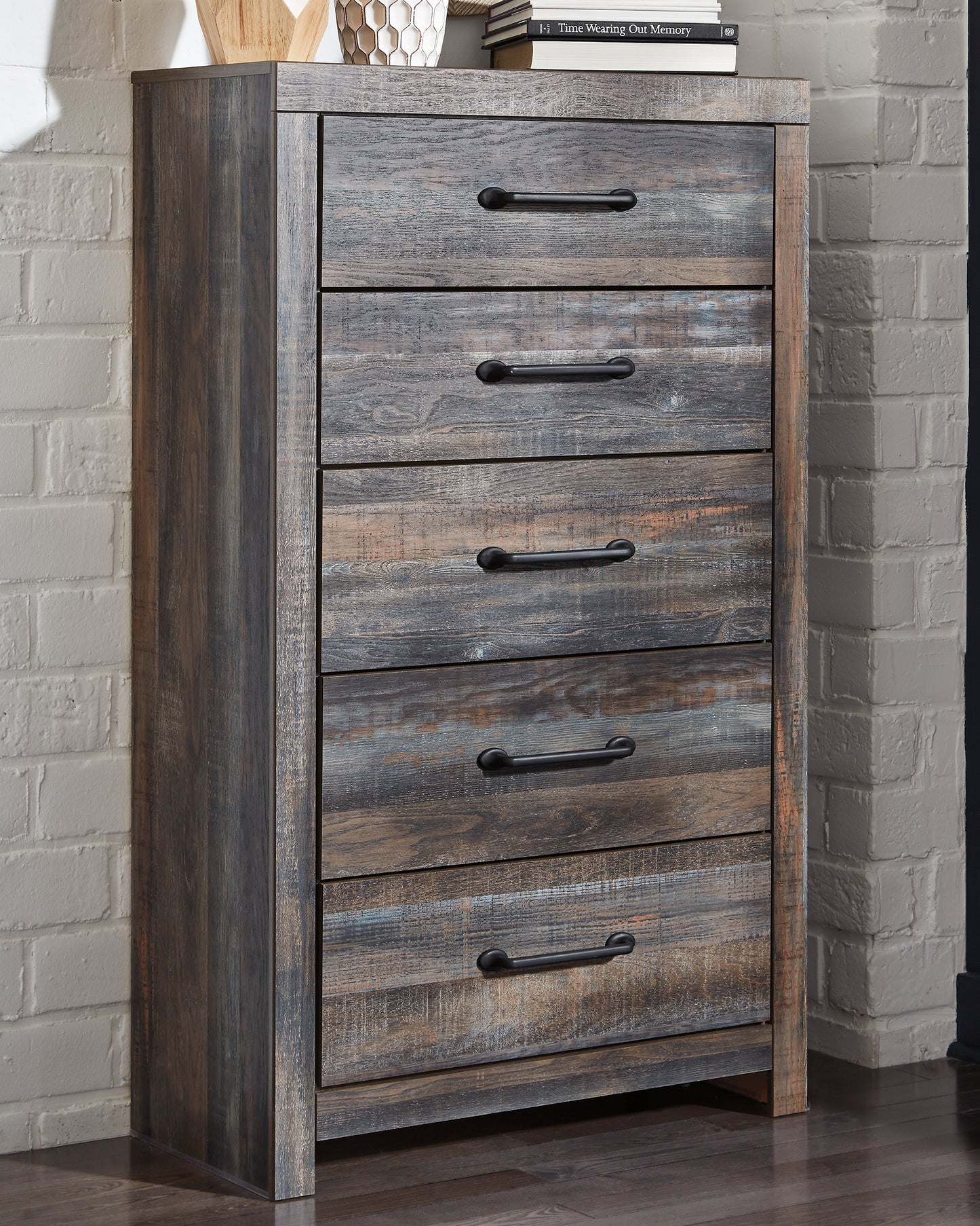 The Furniture Outlets - Ashley Furniture - Drystan Bedroom - Five Drawer Chest / Multi - B211-46