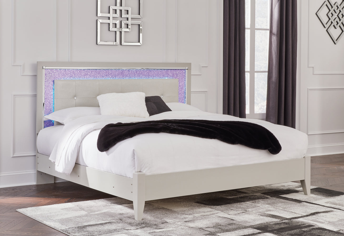 The Furniture Outlets - Ashley Furniture - Zyniden Bedroom - King Upholstered Panel Bed / Silver - B2114B3