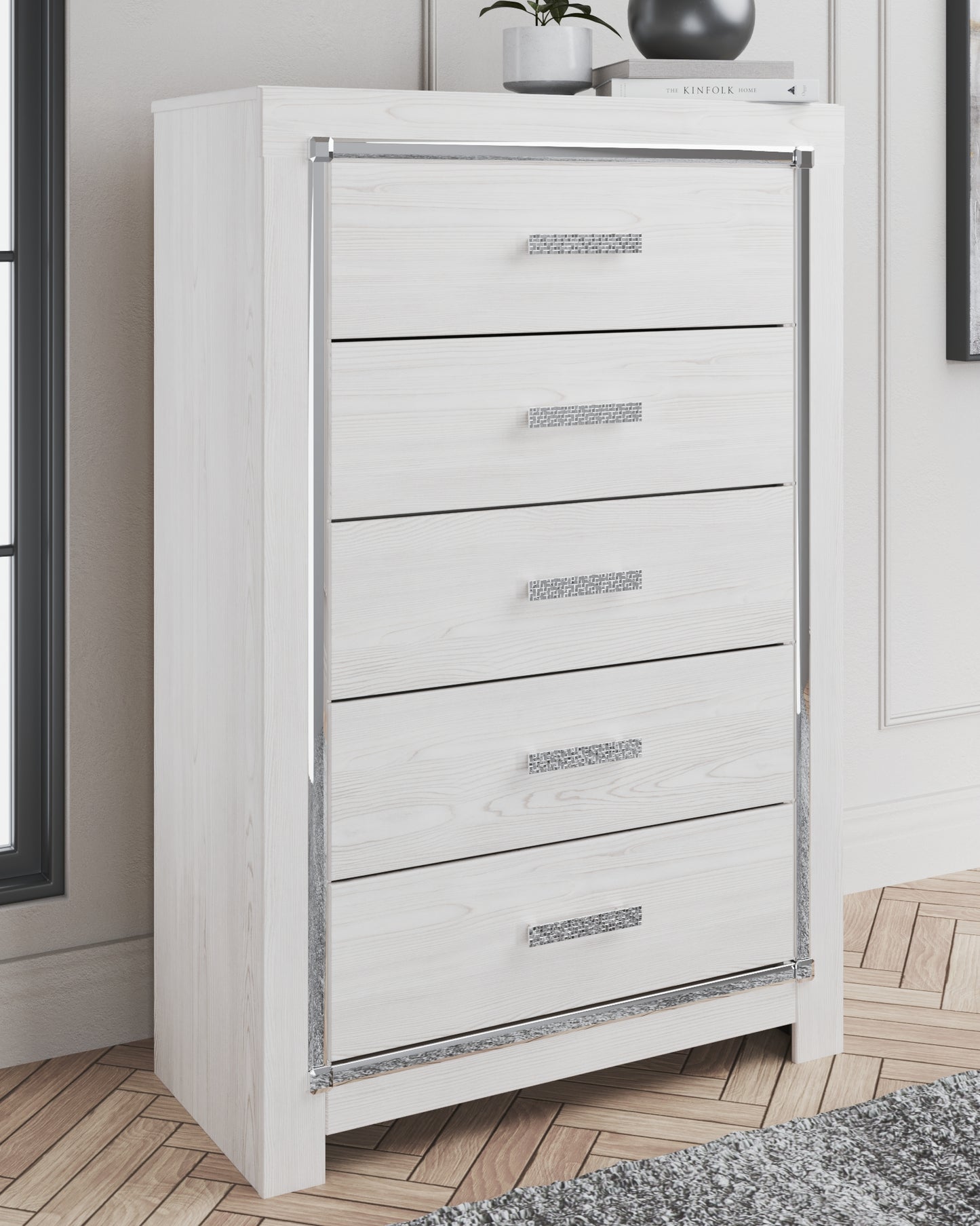 The Furniture Outlets - Ashley Furniture - Altyra Bedroom - Five Drawer Chest / White - B2640-46