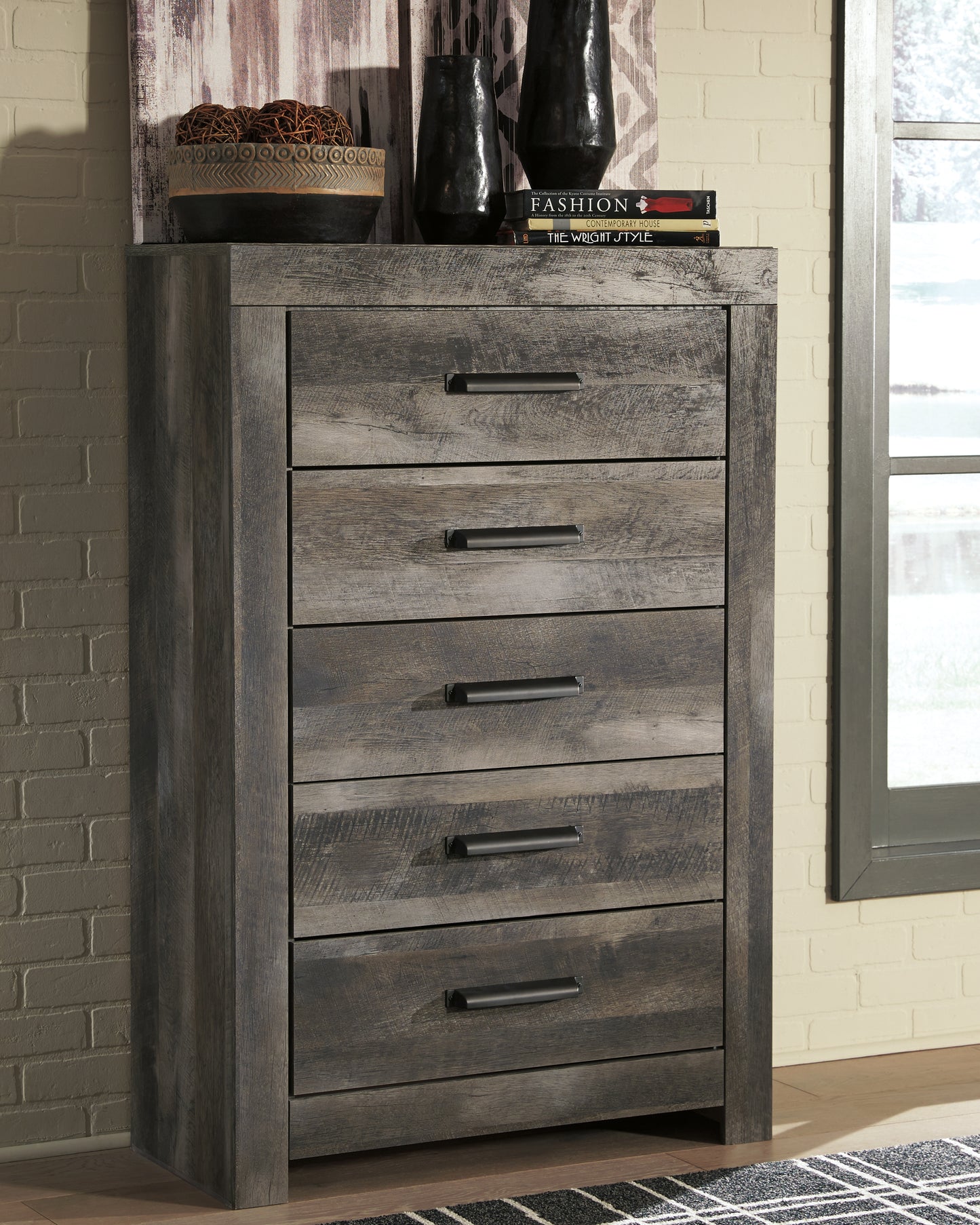 The Furniture Outlets - Ashley Furniture - Wynnlow Bedroom - Five Drawer Chest / Gray - B440-46