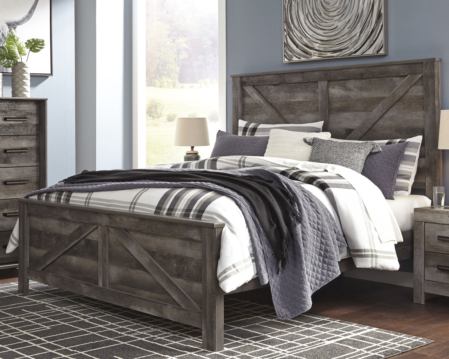 The Furniture Outlets - Ashley Furniture - Wynnlow Bedroom - King Crossbuck Panel Bed / Gray - B440B11