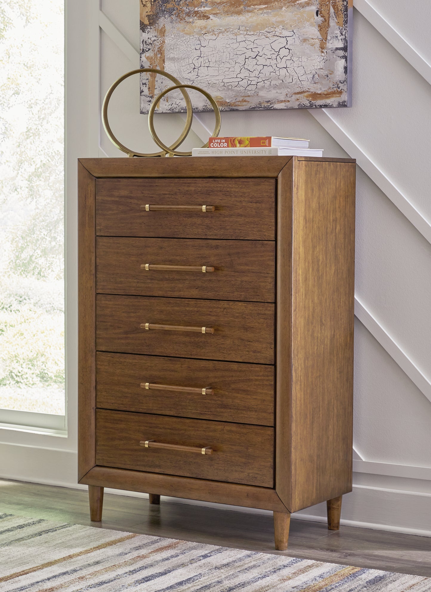 The Furniture Outlets - Ashley Furniture - Lyncott Bedroom - Five Drawer Chest / Brown - B615-46