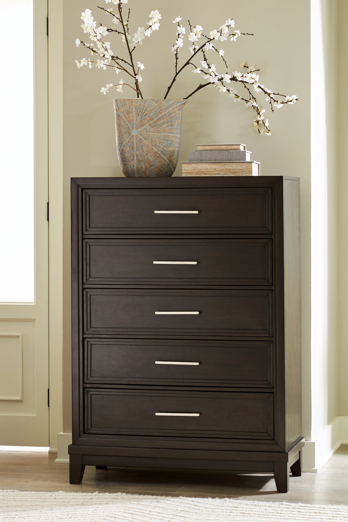 The Furniture Outlets - Ashley Furniture - Neymorton Bedroom - Five Drawer Chest / Dark Grayish Brown - B618-46