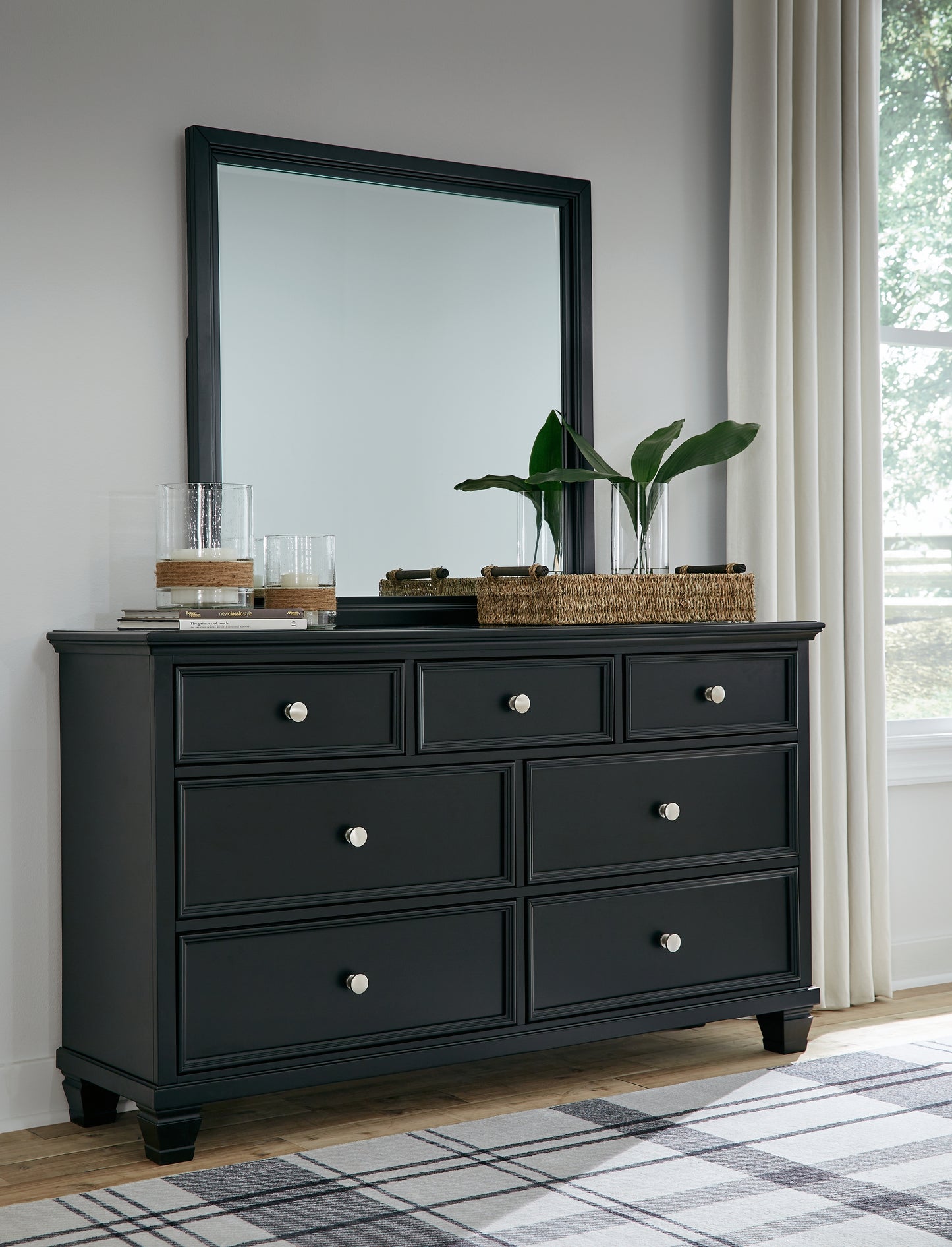 The Furniture Outlets - Ashley Furniture - Lanolee Bedroom - Dresser and Mirror / Black - B687B1