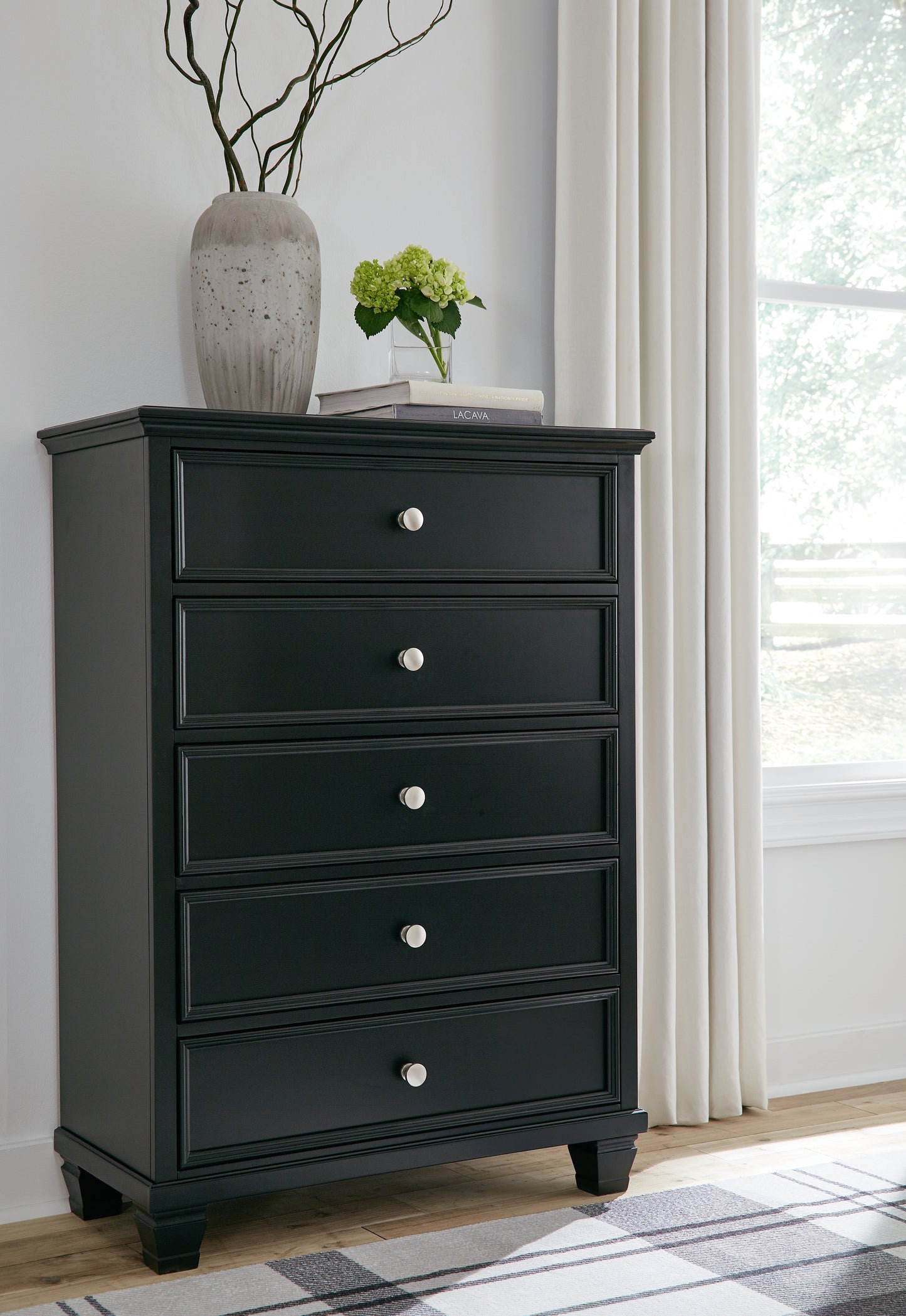 The Furniture Outlets - Ashley Furniture - Lanolee Bedroom - Five Drawer Chest / Black - B687-46