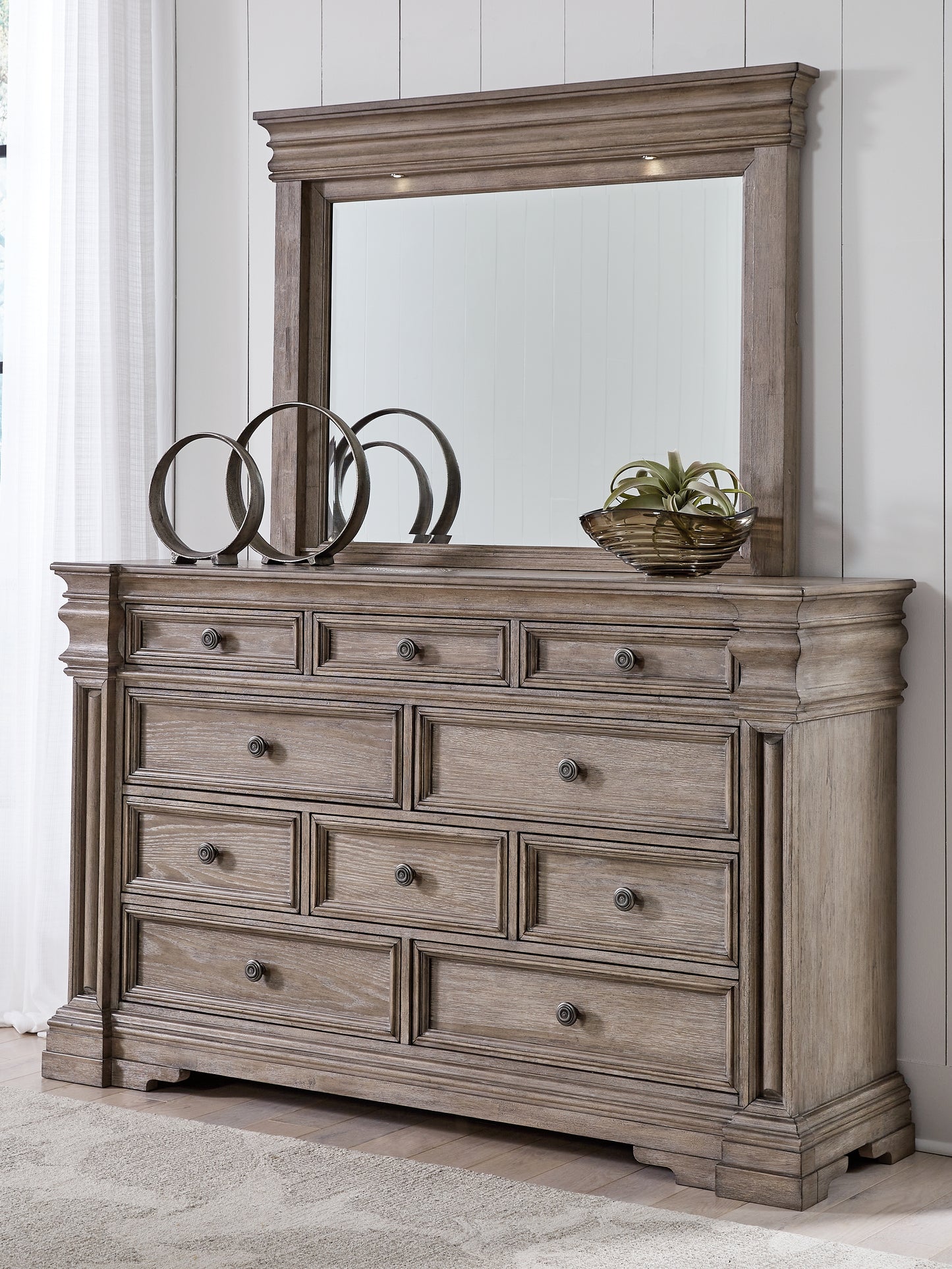 The Furniture Outlets - Ashley Furniture - Blairhurst Bedroom - Dresser and Mirror / Light Grayish Brown - B916B1