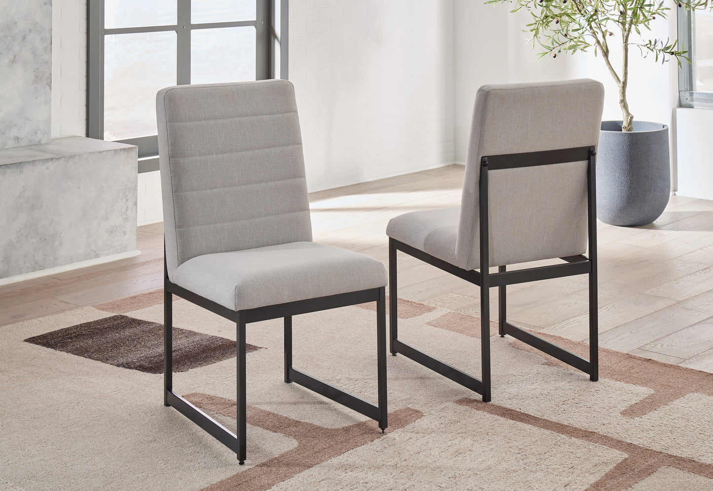 The Furniture Outlets - Ashley Furniture - Tomtyn Dining Room - Dining Chair (Set of 2) / Light Brown - D622-01X2