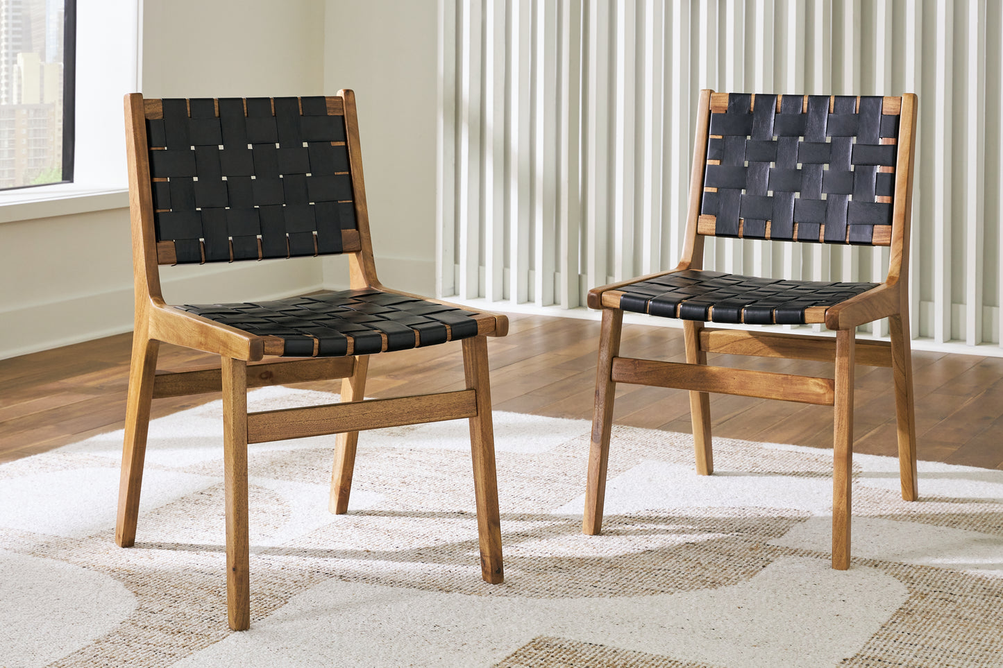 The Furniture Outlets - Ashley Furniture - Fortmaine Dining Room - Dining Chair (Set of 2) / Brown/Black - D872-01X2