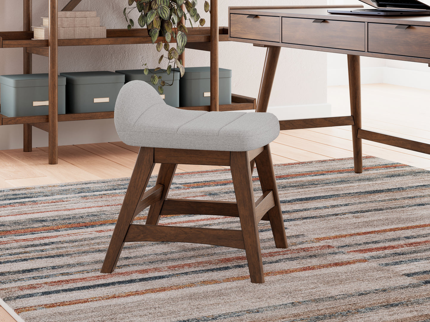 The Furniture Outlets - Ashley Furniture - Lyncott Desk Chair - Home Office Desk Chair (1/CN) / Light Gray/Brown - H615-01