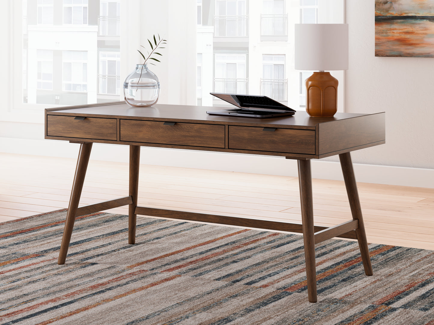 The Furniture Outlets - Ashley Furniture - Lyncott Office Desk - Home Office Desk / Brown - H615-44