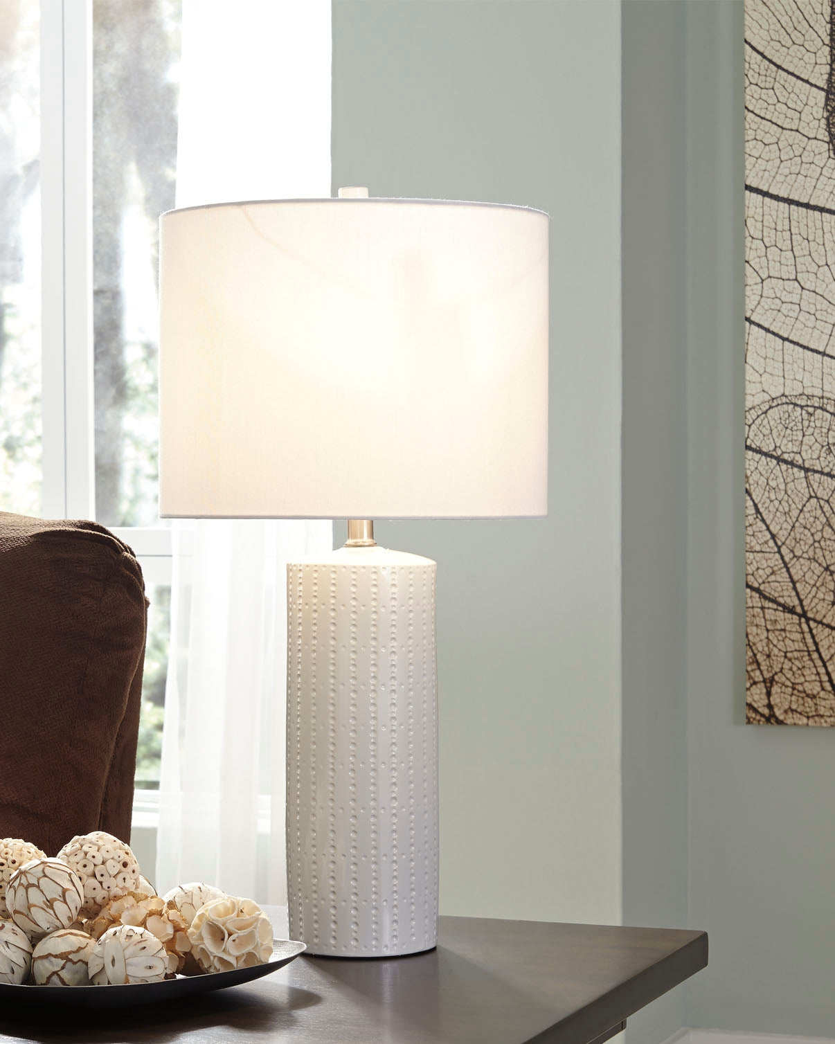 The Furniture Outlets - Ashley Furniture - Steuben Lighting - Ceramic Table Lamp (Set of 2) / White - L177904
