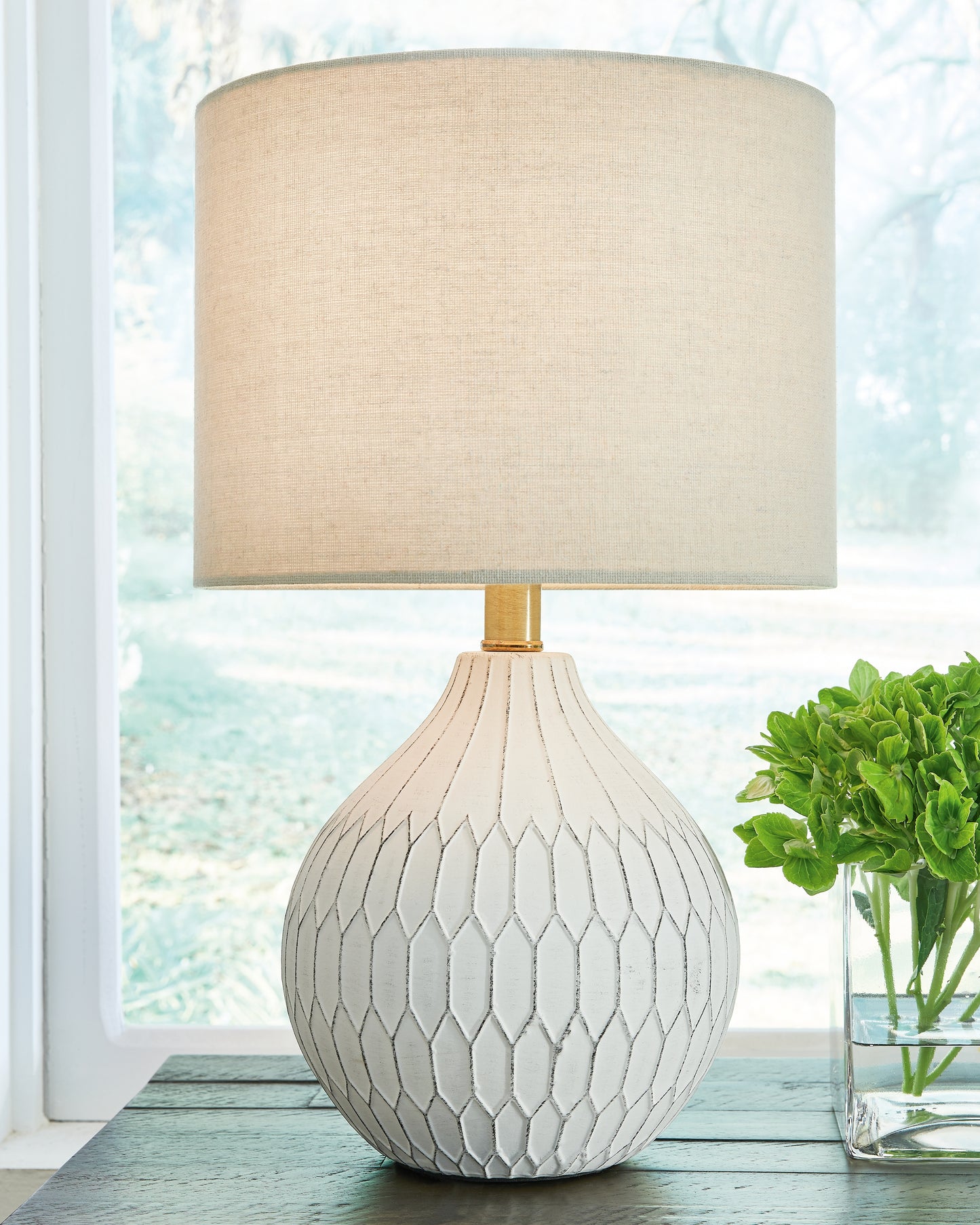 The Furniture Outlets - Ashley Furniture - Wardmont Lighting - Table Lamp (Set of 2) / White - L180094X2