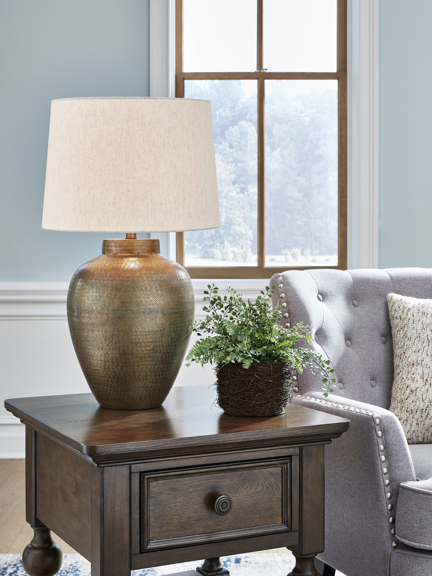 The Furniture Outlets - Ashley Furniture - Madney Lighting - 2-Piece Lamp Set / Antique Gold Finish - L207494X2