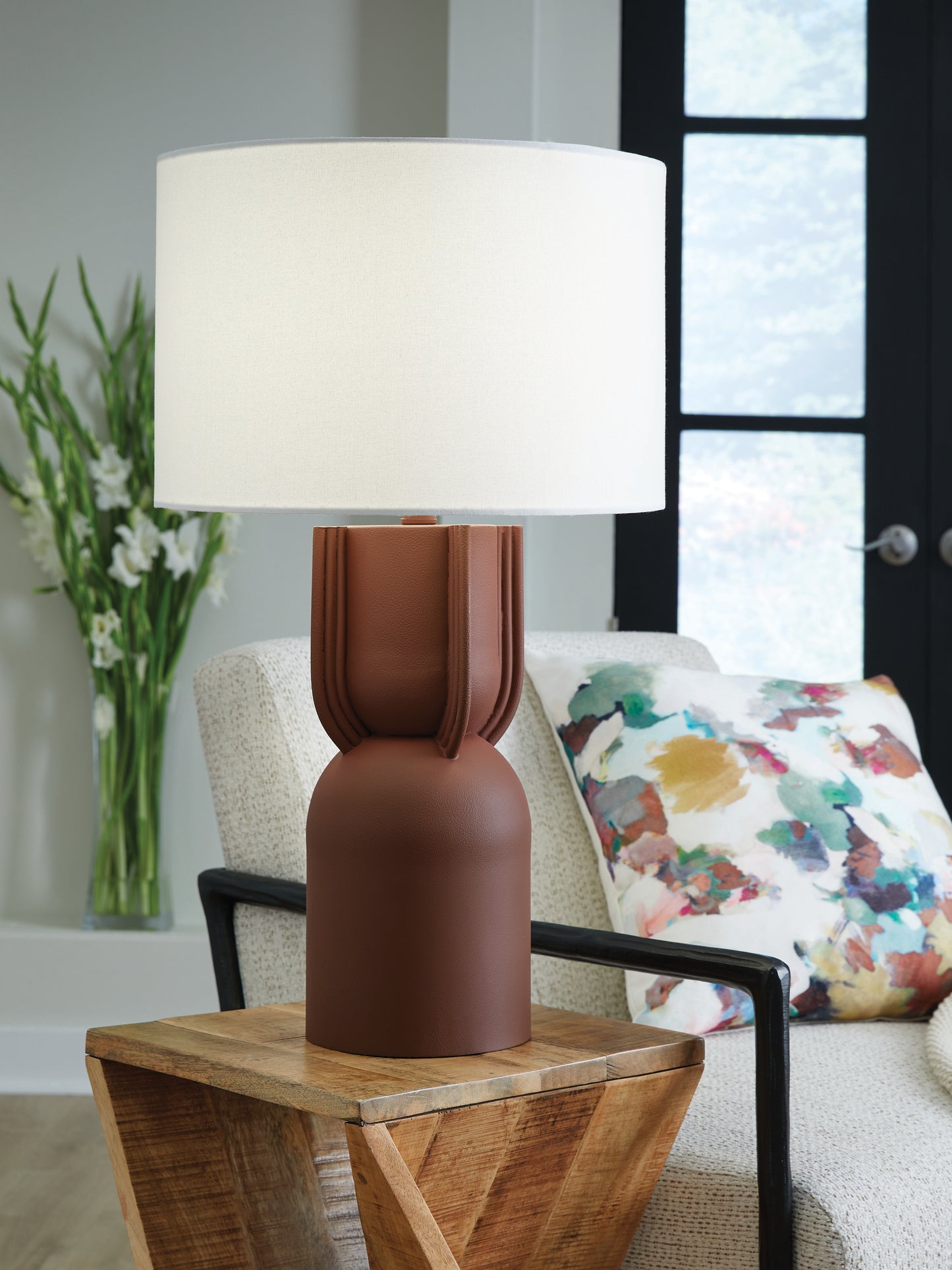 The Furniture Outlets - Ashley Furniture - Rowandale Lighting - Metal Table Lamp (1/CN) / Brick Red - L207534