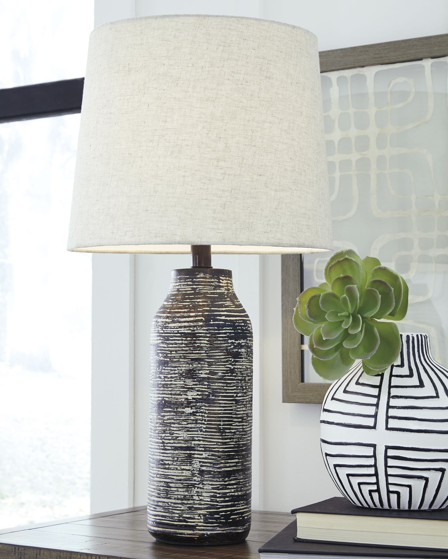 The Furniture Outlets - Ashley Furniture - Mahima Lighting - Paper Table Lamp (Set of 2) / Black/White - L235584