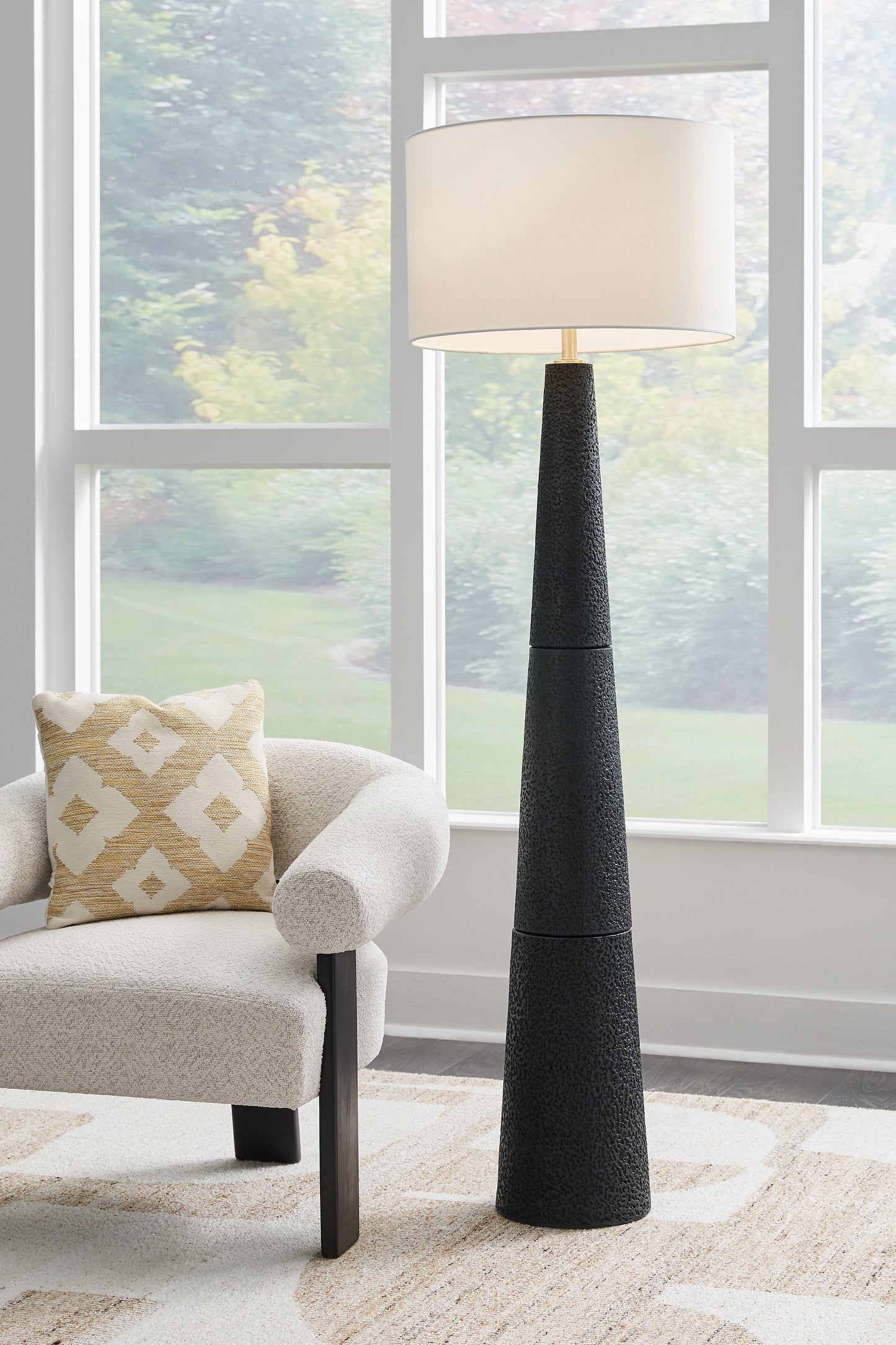 The Furniture Outlets - Ashley Furniture - Hallburg Lighting - Poly Floor Lamp (1/CN) / Black - L235761
