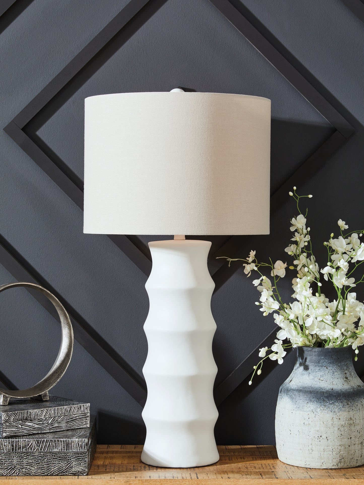 The Furniture Outlets - Ashley Furniture - Veraleigh Lighting - Poly Table Lamp (1/CN) / White - L235854