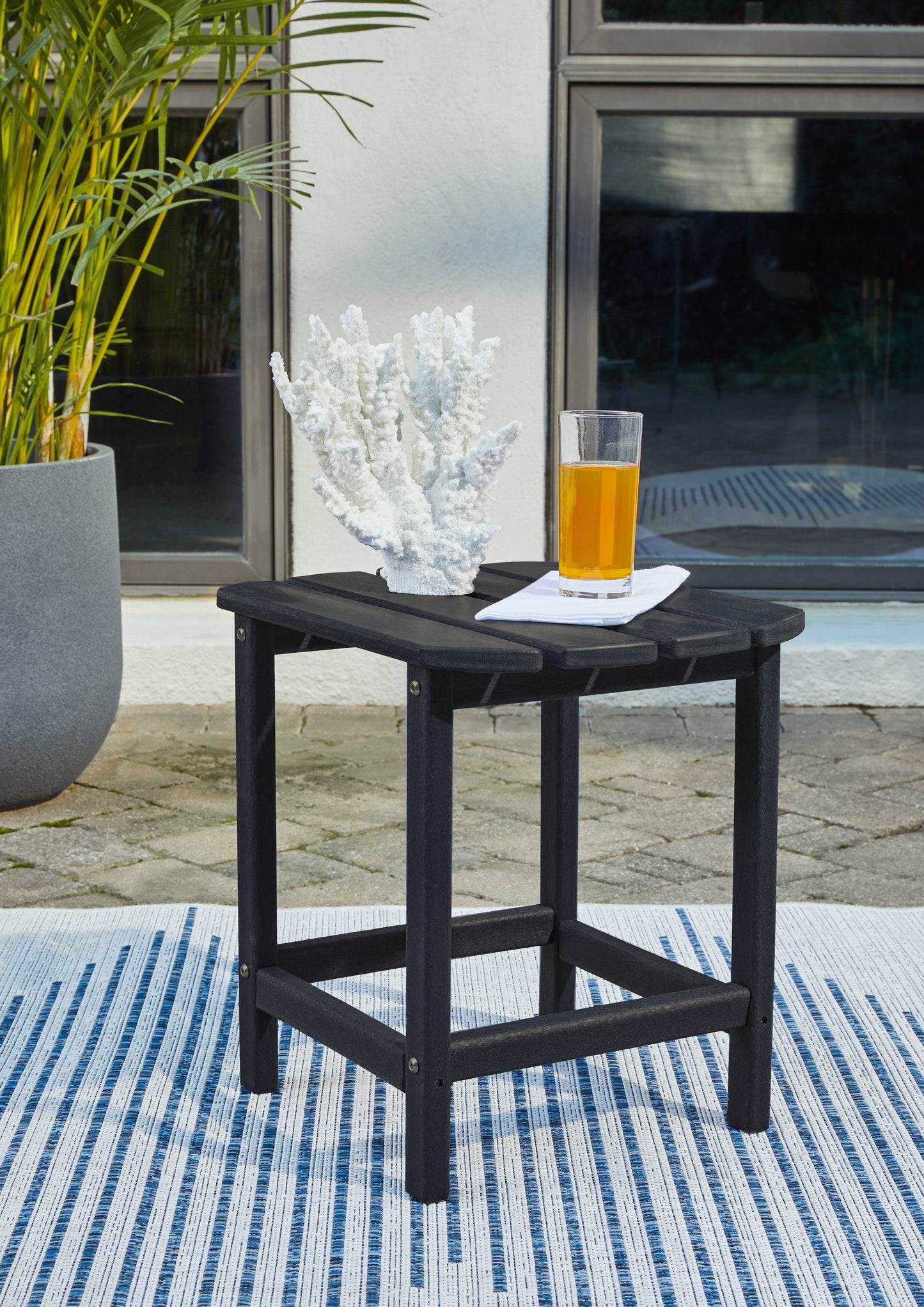 The Furniture Outlets - Ashley Furniture - Sundown Treasure Outdoor - End Table / Black - P008-703