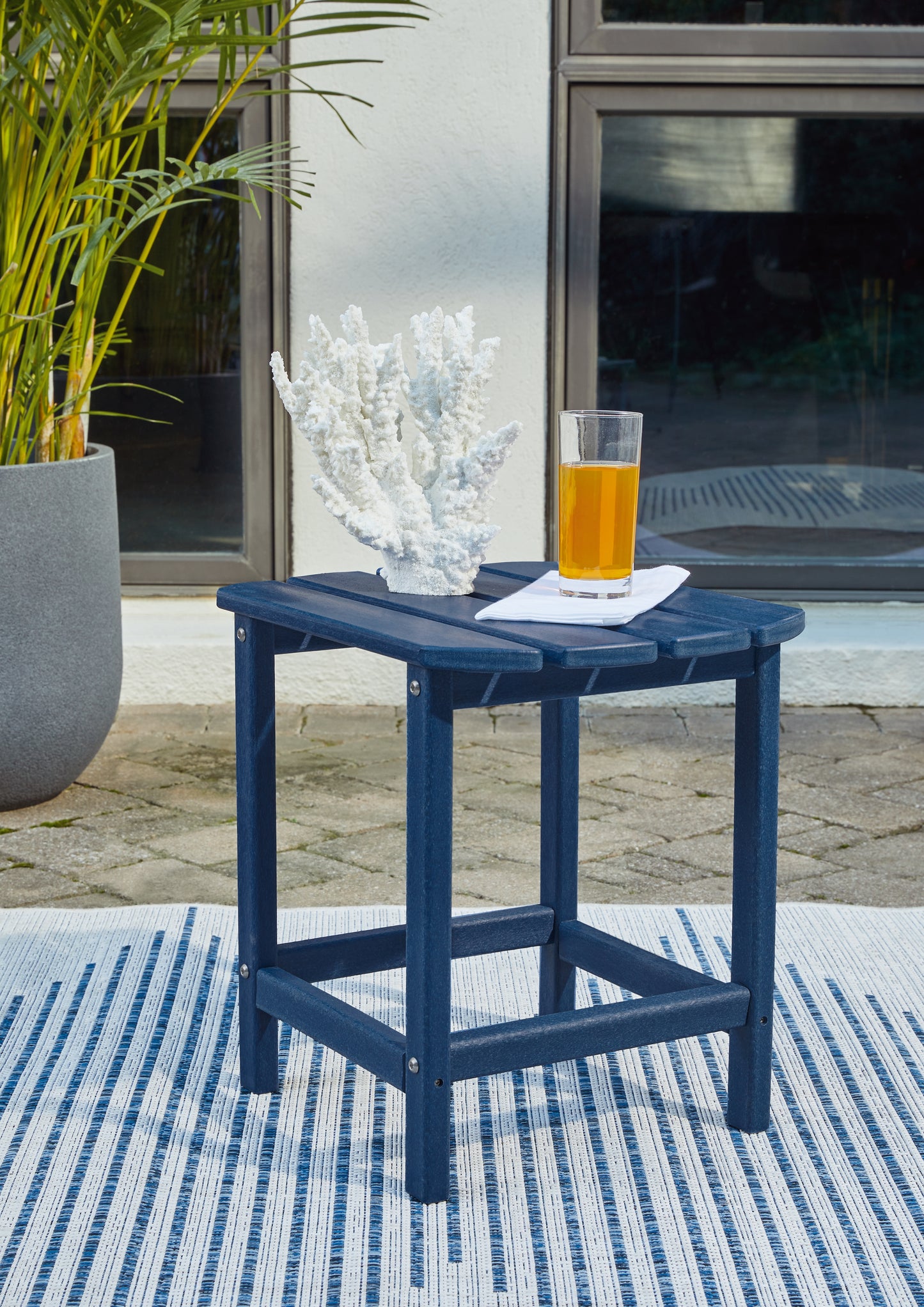 The Furniture Outlets - Ashley Furniture - Sundown Treasure Outdoor - End Table / Blue - P009-703
