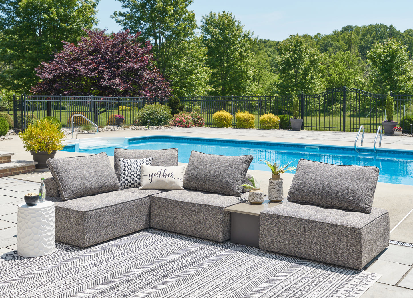 The Furniture Outlets - Ashley Furniture - Bree Zee Outdoor - 5-Piece Outdoor Sectional / Brown - P160P5