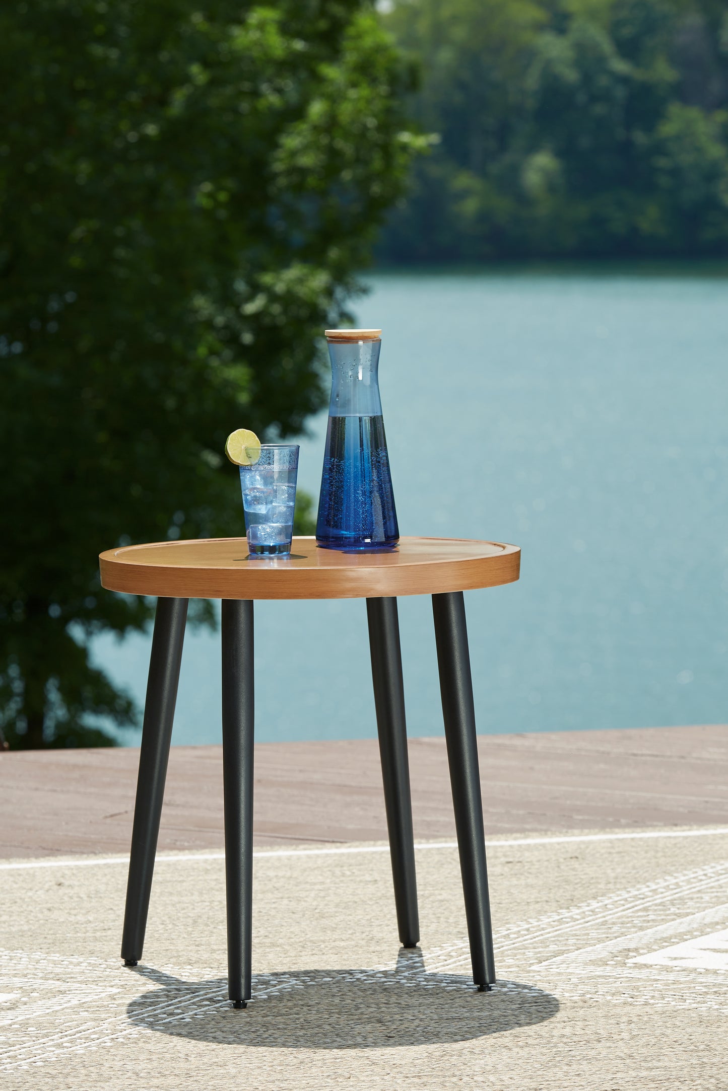 The Furniture Outlets - Ashley Furniture - Horizon Hall Outdoor - Cocktail Table / Two-tone Brown - P572-701