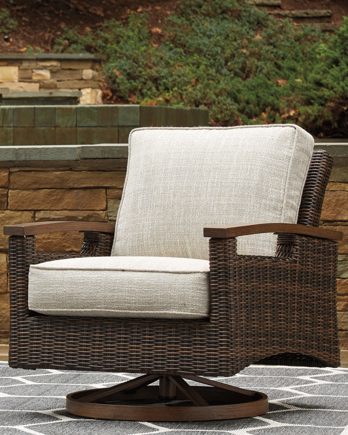 The Furniture Outlets - Ashley Furniture - Paradise Trail Outdoor - Swivel Lounge Chair (Set of 2) / Medium Brown - P750-821
