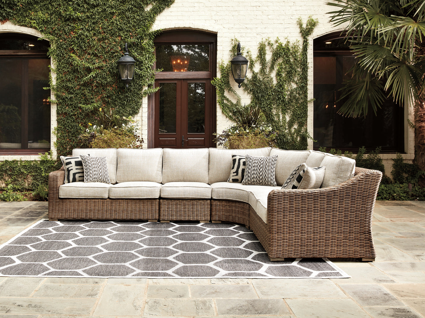 The Furniture Outlets - Ashley Furniture - Beachcroft Outdoor - 4-Piece Outdoor Seating Set / Beige - P791P7