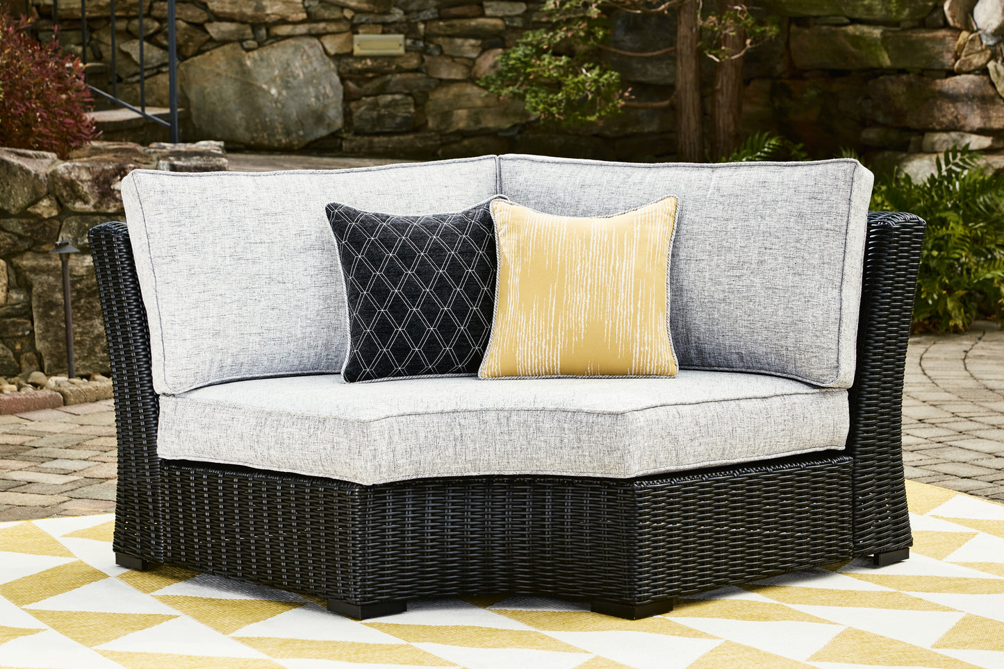 The Furniture Outlets - Ashley Furniture - Beachcroft Outdoor - Curved Corner Chair w/Cushion / Black/Light Gray - P792-851