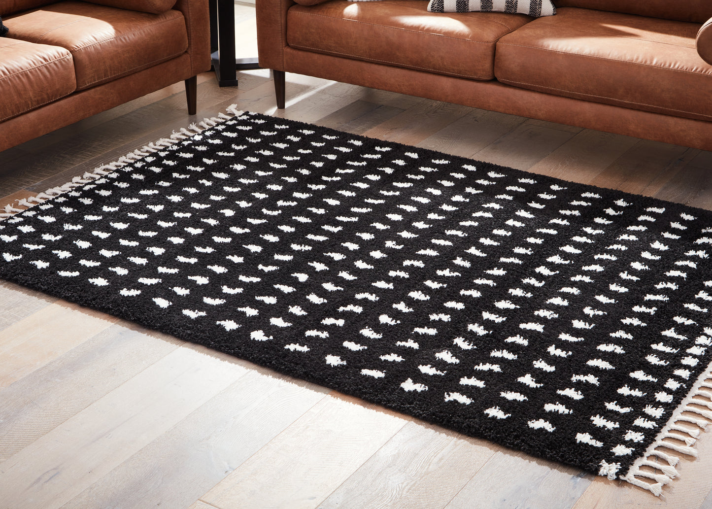 The Furniture Outlets - Ashley Furniture - Minston Rug - 8' x 10' Rug / Black/White - R405951