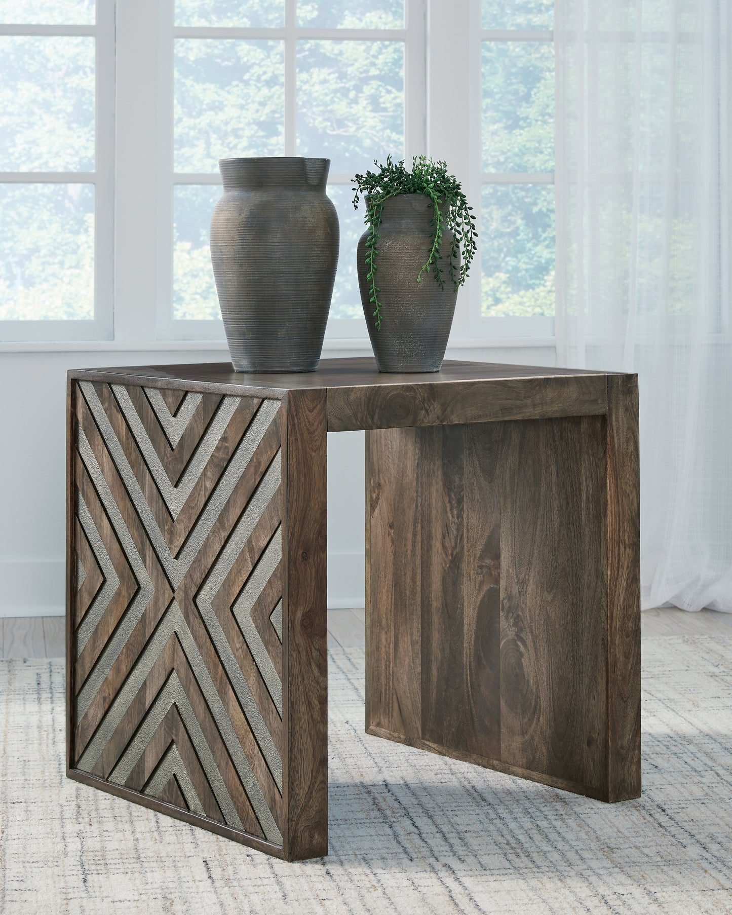 The Furniture Outlets - Ashley Furniture - Dreggan End Table - Square End Table / Brown - T567-2