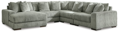 Lindyn Sectional