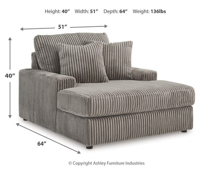 Lindyn Living Room