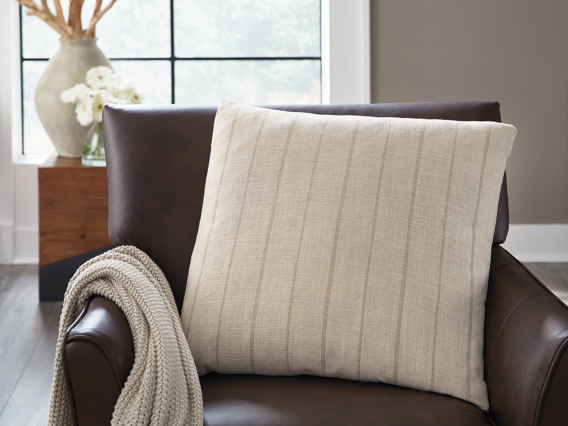 The Furniture Outlets - Ashley Furniture - Valwick Pillows - Pillow (4/CS) - A1001180
