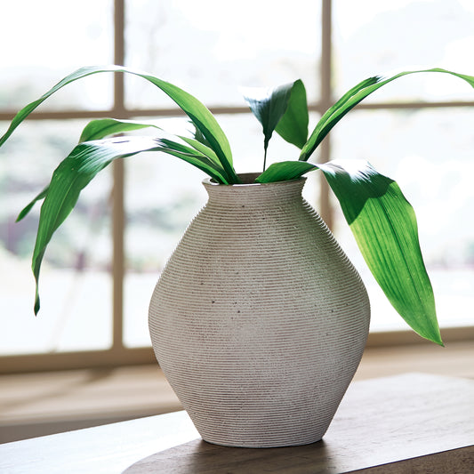 The Furniture Outlets - Ashley Furniture - Hannela Vase - Vase / Antique Brown - A2000511