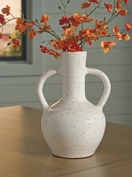The Furniture Outlets - Ashley Furniture - Dallinworth Vase - Vase / White/Black - A2000831